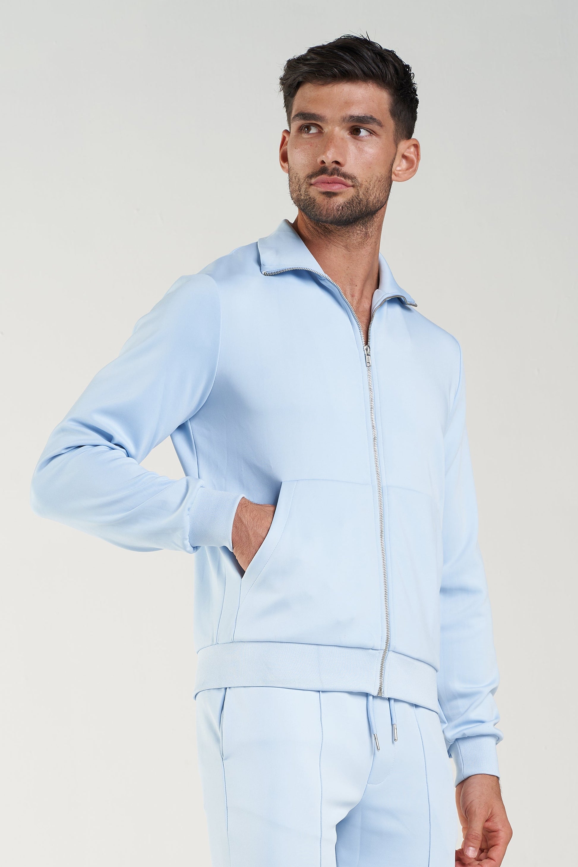 JAQUETA BESS CLASSICA AZUL CLARO